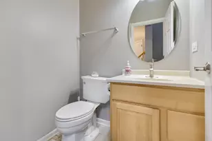 460 Vaughn Cir, Aurora, IL 60502 - Photo 21