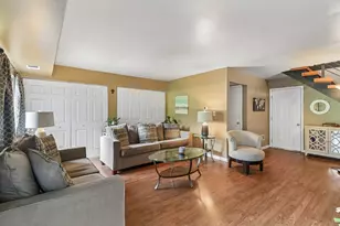 739 High Ridge Rd, Roselle, IL 60172 - Photo 7