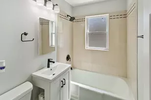 9516 Jackson Ave, Brookfield, IL 60513 - Photo 13