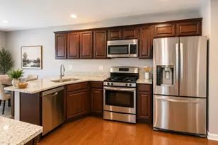 2540 Carlisle Ln, Hampshire, IL 60140 - Photo 11