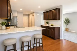 2540 Carlisle Ln, Hampshire, IL 60140 - Photo 9