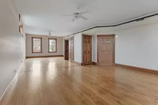 222 W Main St, Saint Charles, IL 60174 - Photo 11
