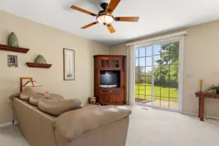 770 Stonewall Ct, Schaumburg, IL 60173 - Photo 5