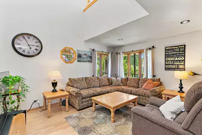 133 N Elroy Avenue, Bartlett, IL 60103 - Photo 7
