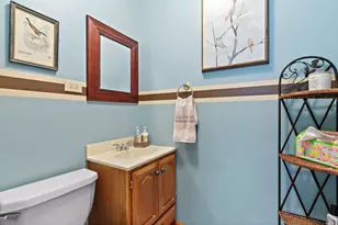 133 N Elroy Ave, Bartlett, IL 60103 - Photo 15