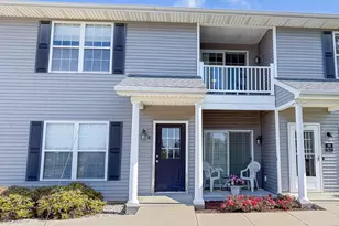 102 Essex Ln, Savoy, IL 61874 - Photo 5