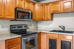 102 Essex Ln, Savoy, IL 61874 - Photo 13