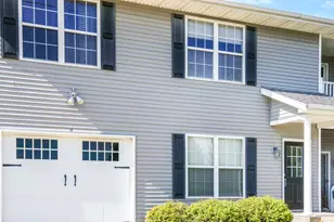 102 Essex Ln, Savoy, IL 61874 - Photo 5