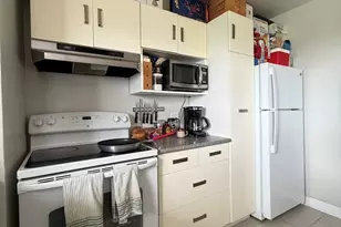 4980 N Marine Dr, Chicago, IL 60640 - Photo 11