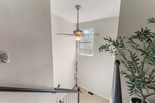 2137 Shadow Creek Ct, Vernon Hills, IL 60061 - Photo 35