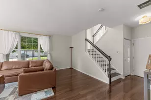 2137 Shadow Creek Ct, Vernon Hills, IL 60061 - Photo 19