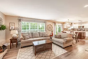 254 Mayfair Ln, South Elgin, IL 60177 - Photo 19