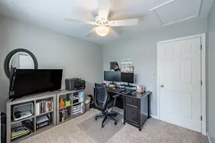 254 Mayfair Ln, South Elgin, IL 60177 - Photo 33