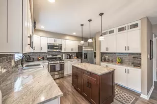 254 Mayfair Ln, South Elgin, IL 60177 - Photo 15