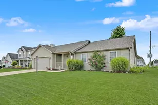 609 N Glover Ct, Saint John, IL 61873 - Photo 3