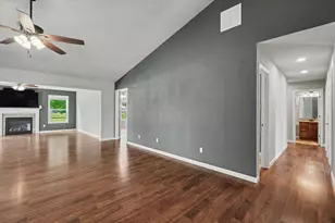 609 N Glover Ct, Saint John, IL 61873 - Photo 9