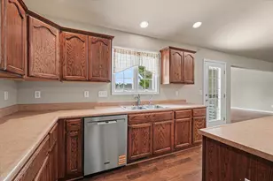 609 N Glover Ct, Saint John, IL 61873 - Photo 19