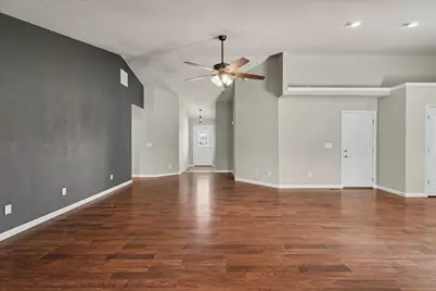 609 N Glover Court, Saint John, IL 61873 - Photo 11