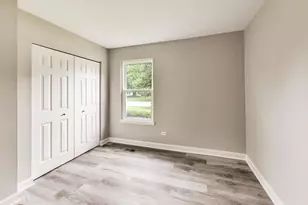 1005 Wembley Dr, Island Lake, IL 60042 - Photo 15