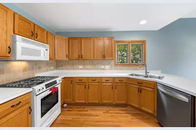 855 Ayers Street, Bolingbrook, IL 60440 - Photo 7