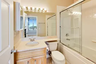 1875 N Winnebago Ave, Chicago, IL 60647 - Photo 13