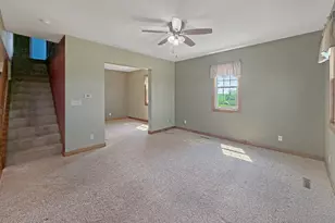 312 E Buckeye Rd, Dakota, IL 61018 - Photo 17