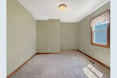 312 E Buckeye Road, Dakota, IL 61018 - Photo 19