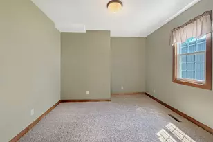 312 E Buckeye Rd, Dakota, IL 61018 - Photo 19
