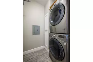 222 N Columbus Dr, Chicago, IL 60601 - Photo 27