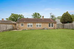 251 W 10th St, Chicago Heights, IL 60411 - Photo 27