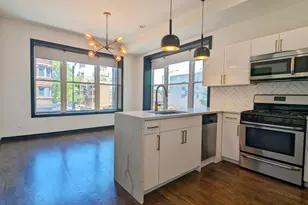 2301 W Chicago Ave, Chicago, IL 60622 - Photo 5