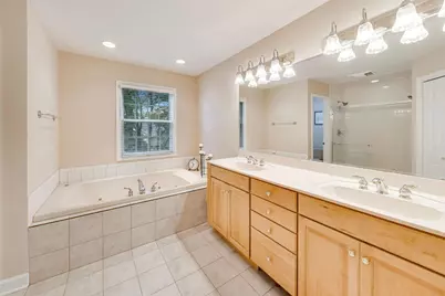 411 Periwinkle Way, Prospect Heights, IL 60070 - Photo 29
