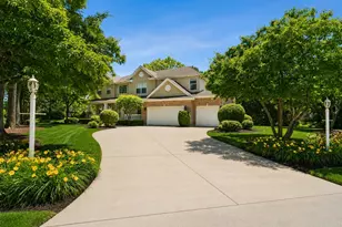 411 Periwinkle Way, Prospect Heights, IL 60070 - Photo 5