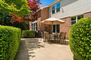 411 Periwinkle Way, Prospect Heights, IL 60070 - Photo 57
