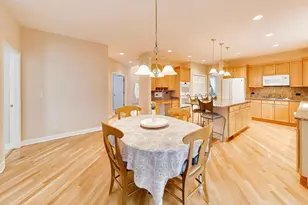411 Periwinkle Way, Prospect Heights, IL 60070 - Photo 17