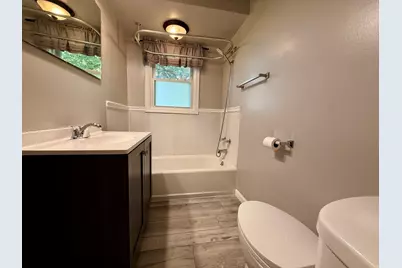 101 S Fairview Place, Clifton, IL 61727 - Photo 9