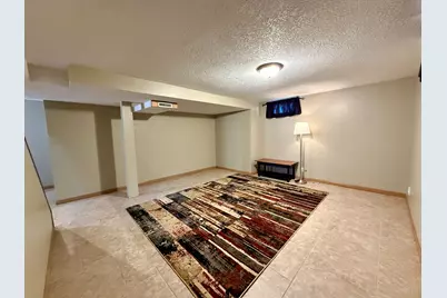 101 S Fairview Place, Clifton, IL 61727 - Photo 13
