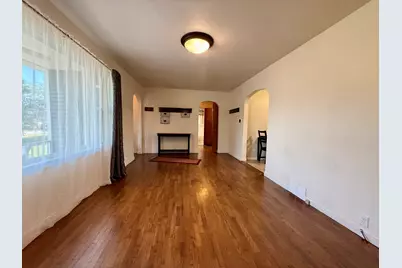 101 S Fairview Place, Clifton, IL 61727 - Photo 3