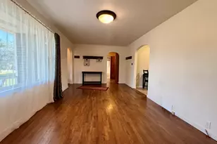 101 S Fairview Pl, Clifton, IL 61727 - Photo 3