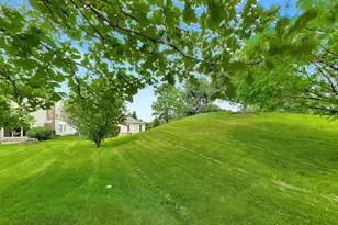 7 The Court Of Hidden Bay, Northbrook, IL 60062 - Photo 31