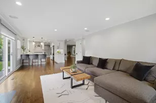1022 Hobson Dr, Buffalo Grove, IL 60089 - Photo 15