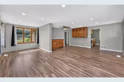 2191 Toms Road, Rockford, IL 61109 - Photo 5