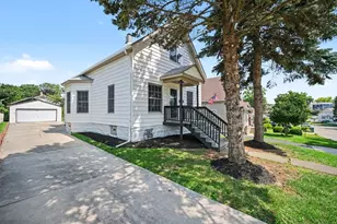 511 Prospect Pl, Joliet, IL 60436 - Photo 1