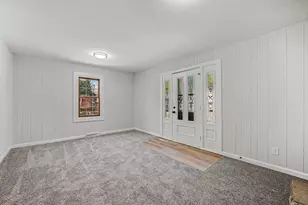 511 Prospect Pl, Joliet, IL 60436 - Photo 3