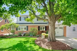 721 S Stone Ave, La Grange, IL 60525 - Photo 1