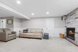 10155 S Clifton Park Ave, Evergreen Park, IL 60805 - Photo 15