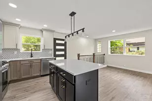 9513 Lowell Ave, Skokie, IL 60076 - Photo 19