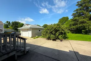 554 Westmore Meyers Rd, Lombard, IL 60148 - Photo 3