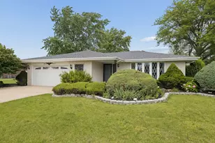 8226 Bob O Link Rd, Orland Park, IL 60462 - Photo 1