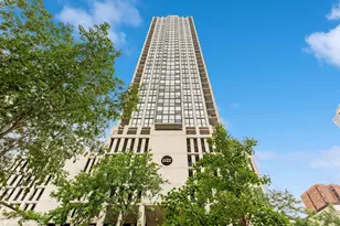 1122 N Clark St, Chicago, IL 60610 - Photo 1